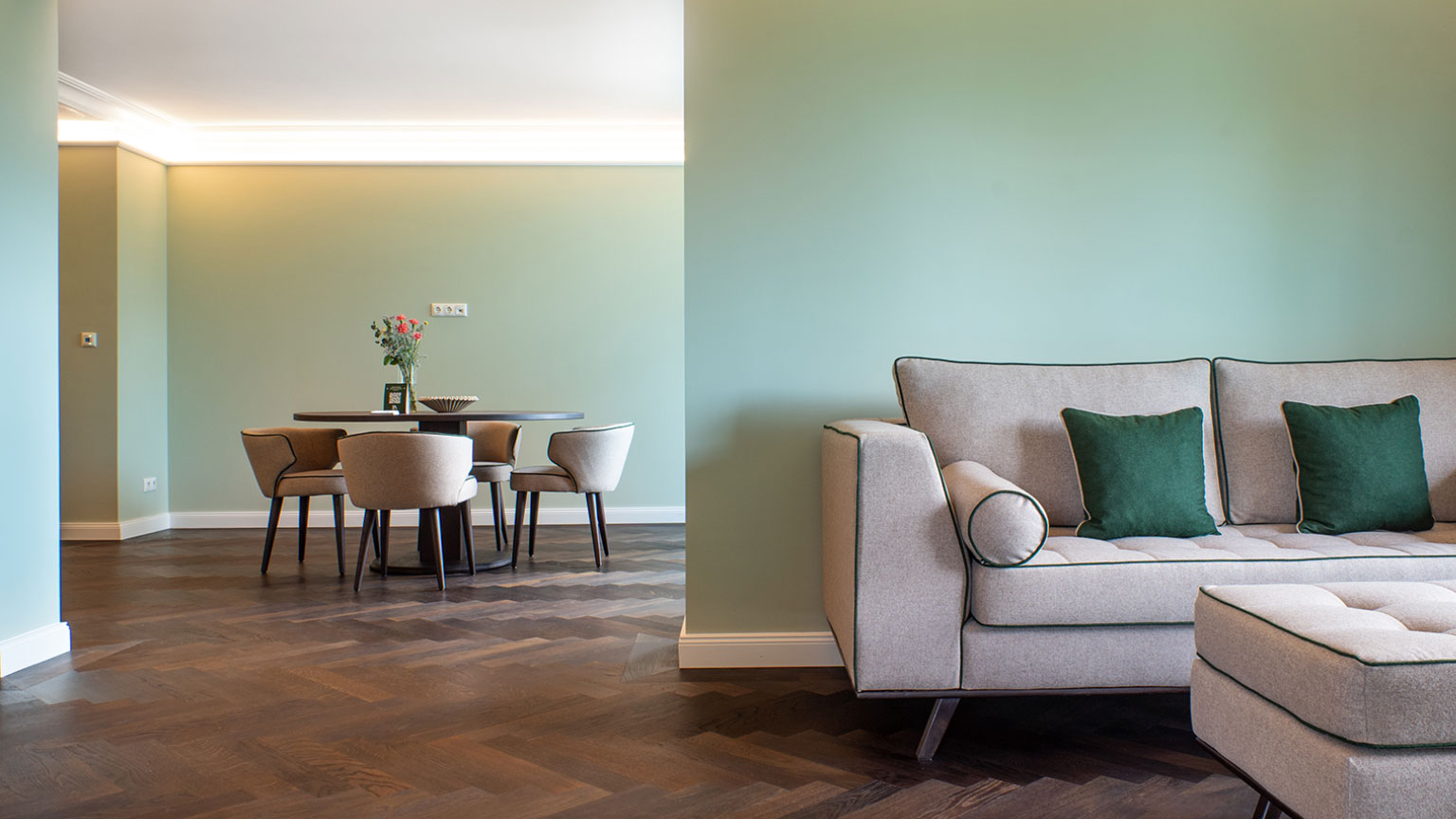 Modern-aber-mit-alpinem-Charme-unsere-Lounge-1-3